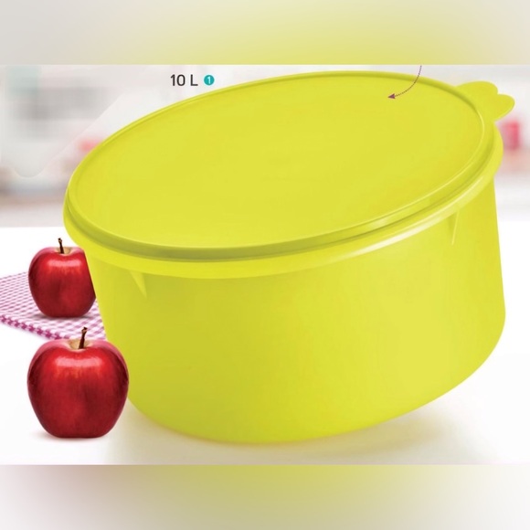 TUPPERWARE® MEGA BOWL 10L (42 CUP) LEMON  COLOR - Picture 1 of 4